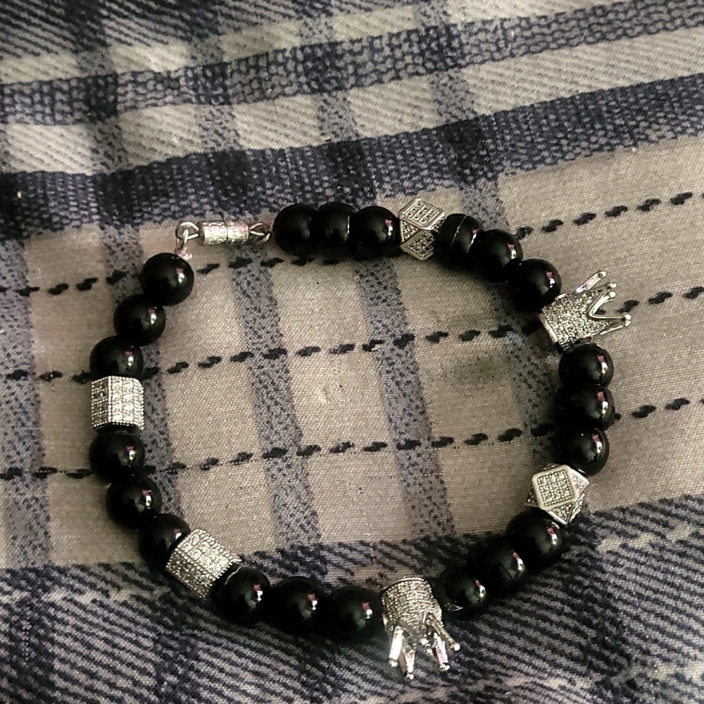 Crown beaded bracelets